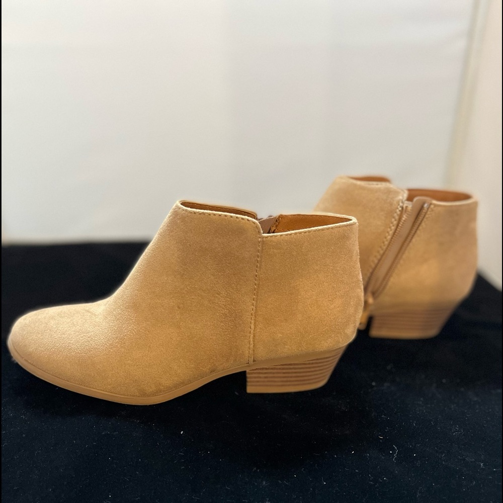 Soda boots. Light brown suede slightly used womens size 7.5.